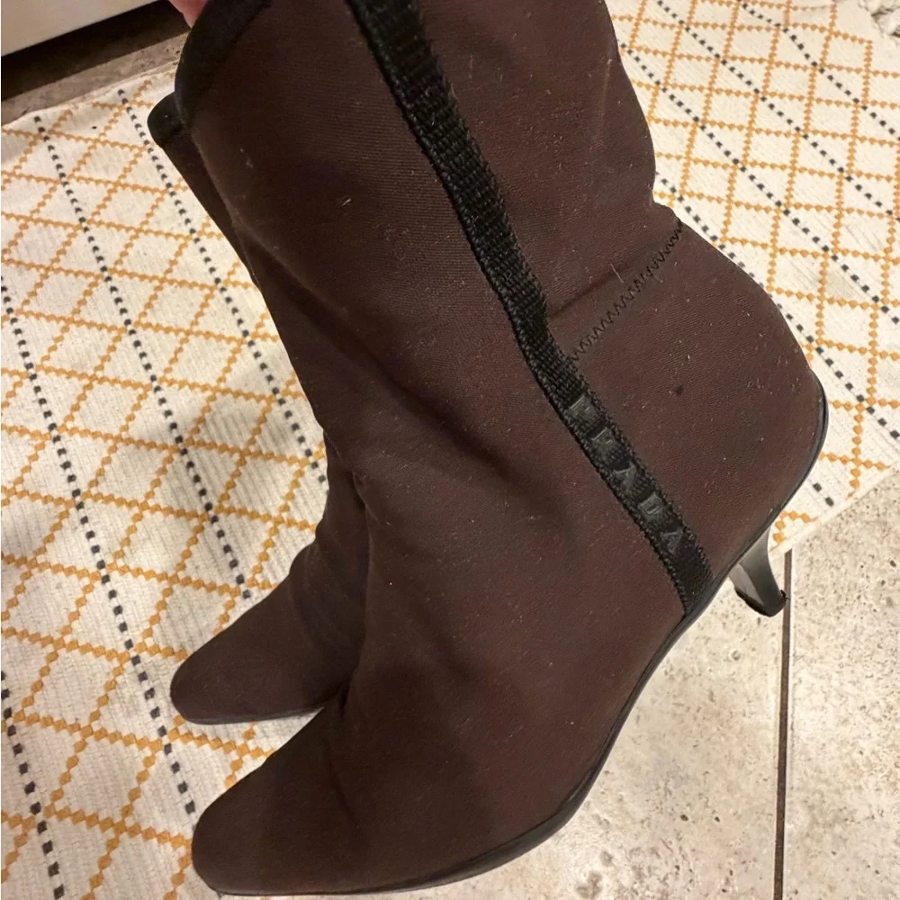 Elegant Prada  Black Women's Ankle Boots size 40/9.5 brown - Picture 6 of 11